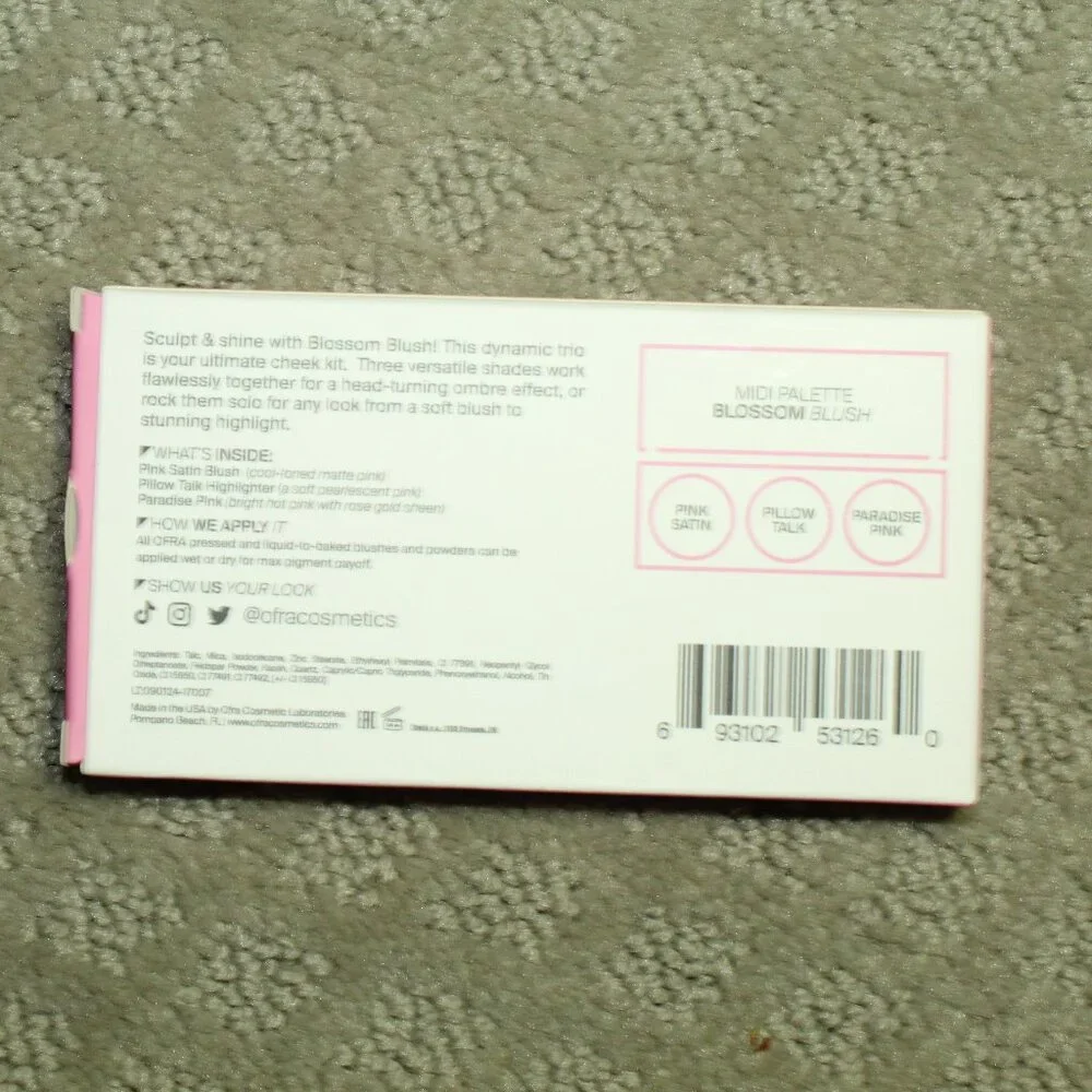 OFRA Cosmetics - Blossom Blush Trio - Midi Palette - 9g/0.32oz - NIB;  MSRP $35